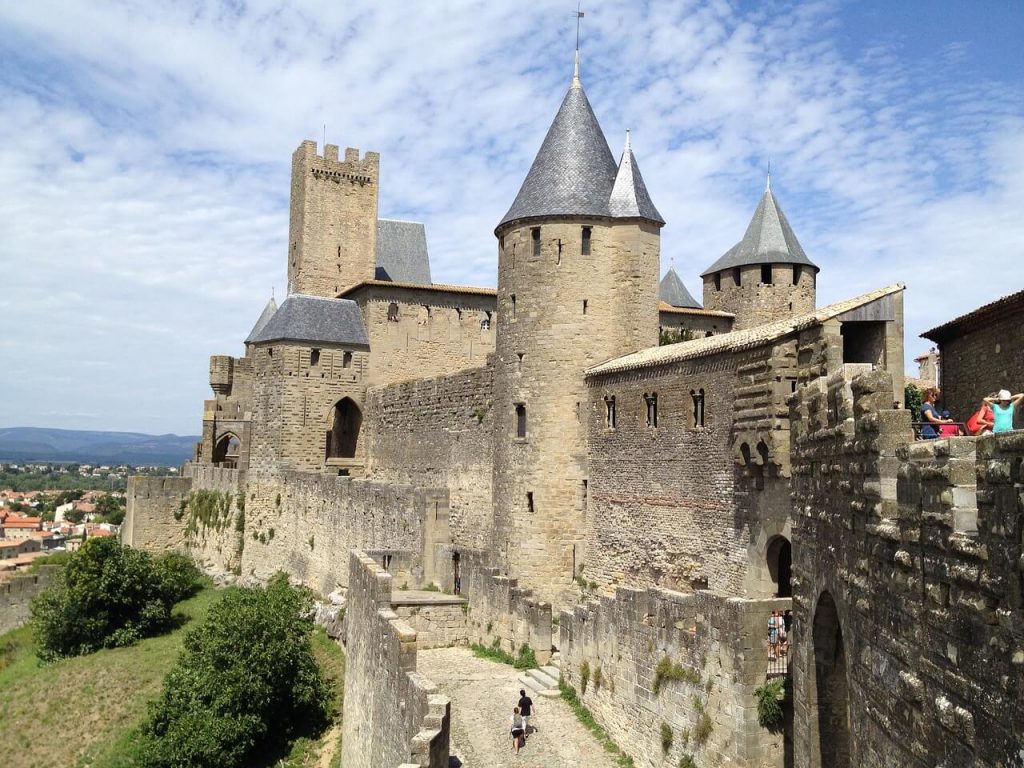 Cité Médiévale de Carcasonne et ses remparts - Camping le Pinada